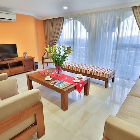 Kapitan Hill @ Cempenai Parc Residences Bukit Damansara エクステリア 写真