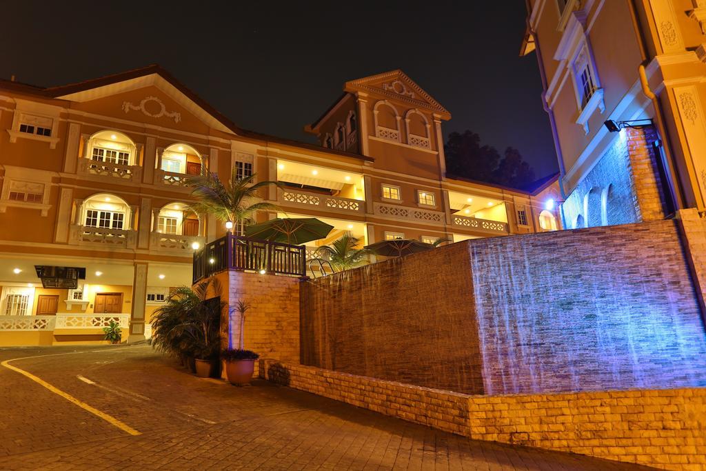 Kapitan Hill @ Cempenai Parc Residences Bukit Damansara エクステリア 写真