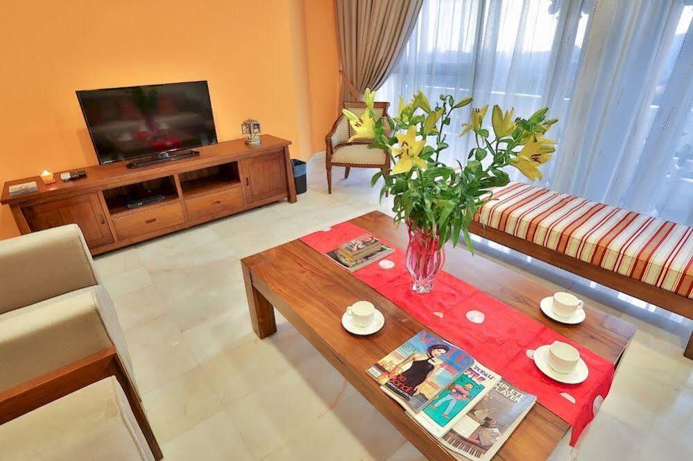 Kapitan Hill @ Cempenai Parc Residences Bukit Damansara エクステリア 写真